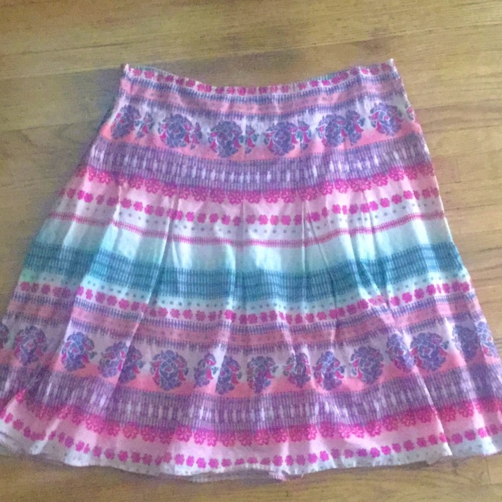 Sweet Summer skirt by DKNY - Picture 3 of 9